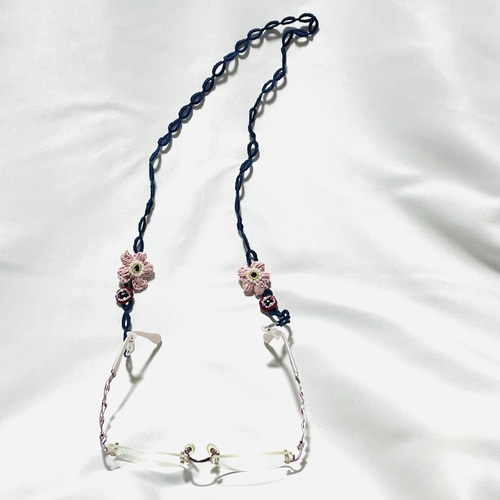 タティングレースのメガネチェーン ネックレス・ペンダント