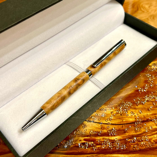 超希少】楠木の鳥眼杢・バーズアイ杢・ボールペン CN10 木材・板 金井