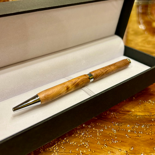 超希少・光明杢】樹齢1000年以上屋久杉・ボールペン 長寿を祈る贈り物