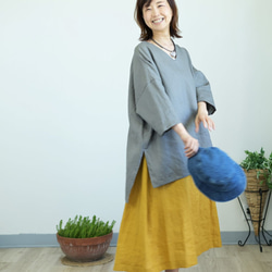 スクエアフォルムのリネンブラウス：グレー 3枚目の画像