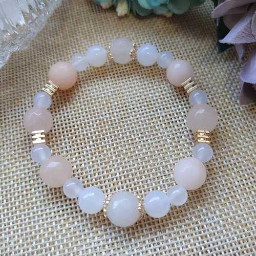 控えめな女性·瑪瑙、白瑪瑙 ブレスレット HANAHANA 通販 17823079