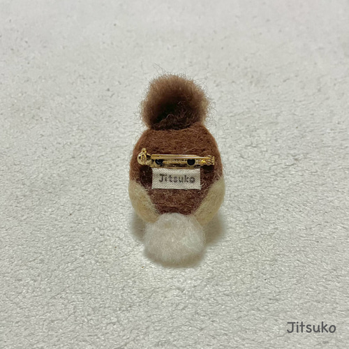 受注制作・羊毛フェルト・マンドリルのブローチ ブローチ Jitsuko 通販