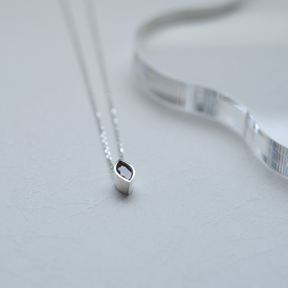 ガーネット マーキス ネックレス シルバー925 ガーネット マーキス ネックレス シルバー925