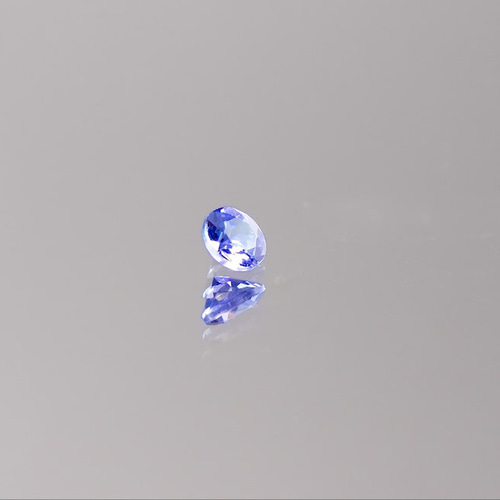 天然ベニトアイト0.07ct その他アクセサリー MaPRE Nene 通販｜Creema 