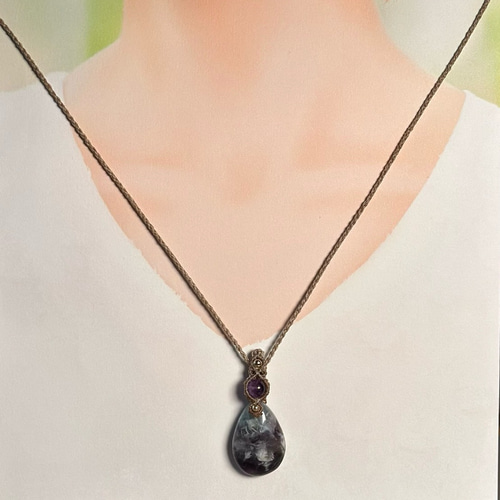 優空』フェザーインフローライトとスーパーセブンのマクラメペンダント  