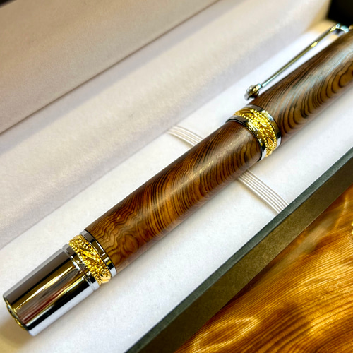 万年筆屋久杉虎杢