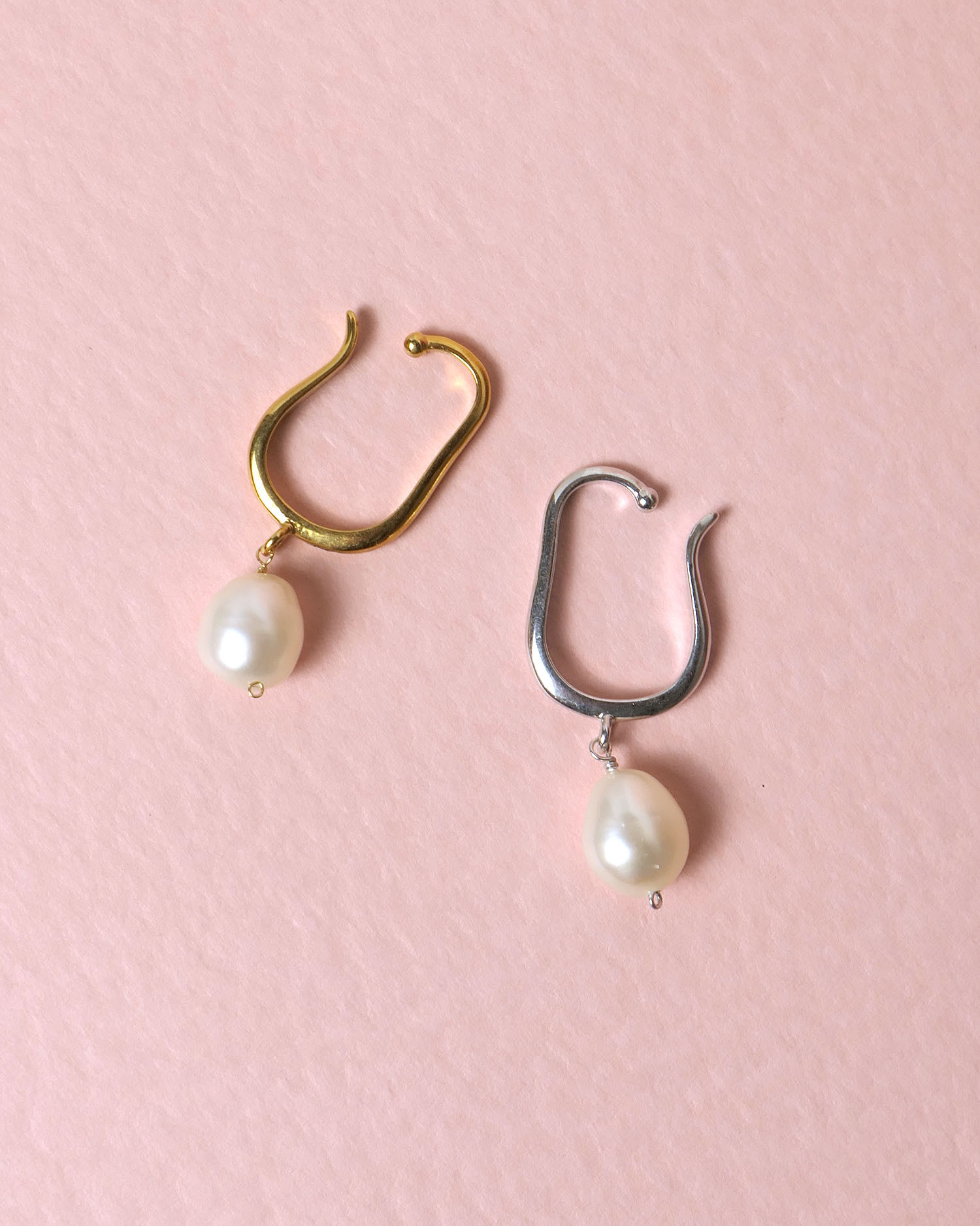 シルバー925・淡水パール U字 イヤーカフ 揺れるパール シルバー ゴールド ケシパール バロック [P0144]