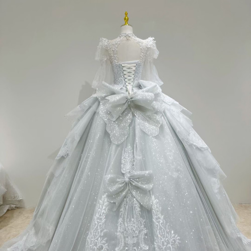 新作！高品質 ウェディングドレス 姫袖 長袖 華やかトレーン 