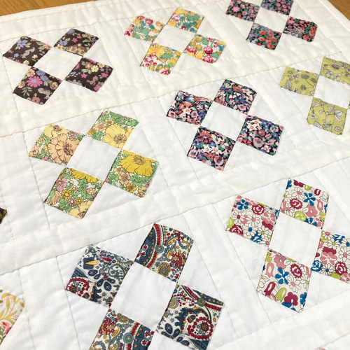 リバティ パッチワーク タペストリー ハートコレクション❤︎ リバティ パッチワーク タペストリー ハートコレクション