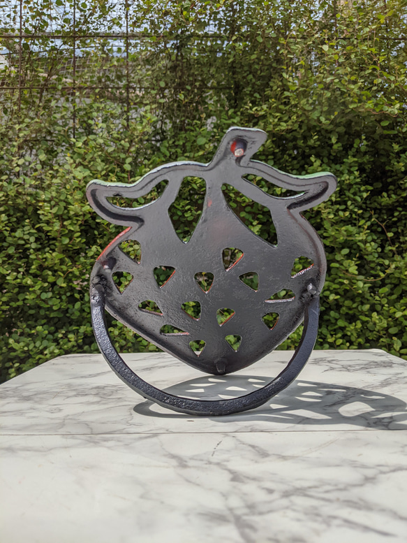 イチゴの形の置物  苺 いちご 置き看板  いちご農園 ジャム  #店舗什器  #アンティーク  #コベントアイアン 7枚目の画像