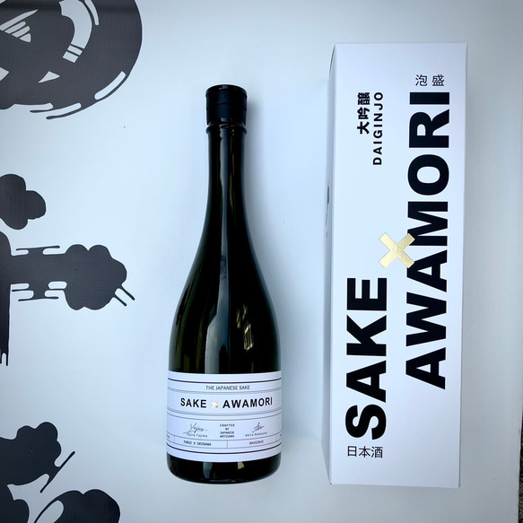 日本初の大吟醸！「日本酒×泡盛」 720ml専用箱入り 贈り物 ギフト 沖縄