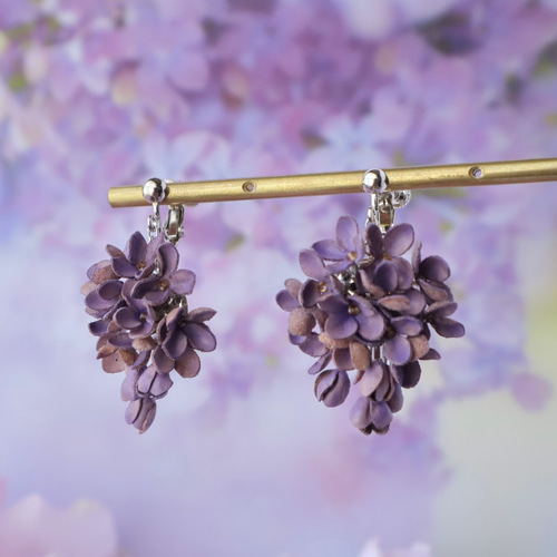 ライラック*パープル 革花ピアス・イヤリング/夏/6月誕生花/2024