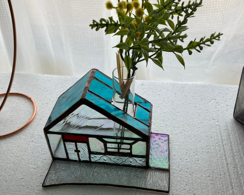 お家型一輪挿し ステンドグラス 一輪挿し・花瓶・花器 ステンドグラス