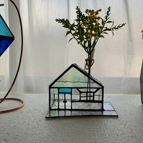 お家型一輪挿し ステンドグラス 一輪挿し・花瓶・花器 ステンドグラス