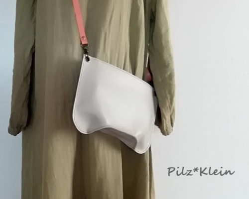 超美品♡レア♡ジバンシー♡オーストリッチ♡2way♡レザーショルダーバッグ オーストリッチ 2WAYショルダーバッグ | 京都通販ミセスのファッション