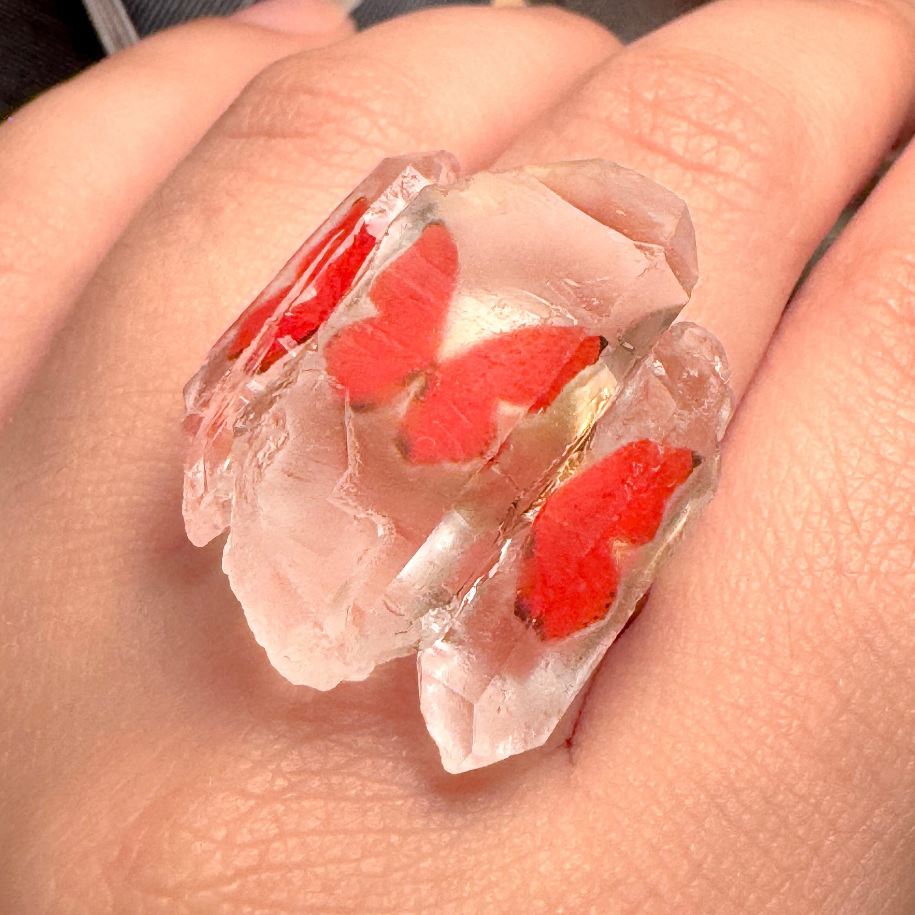 【指輪】水晶標本【ベニイロタテハ】