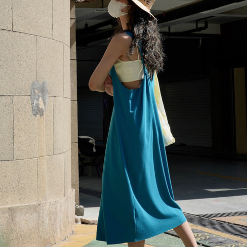 夏 抜け感 Uネック バックオープン セクシー ノースリーブ