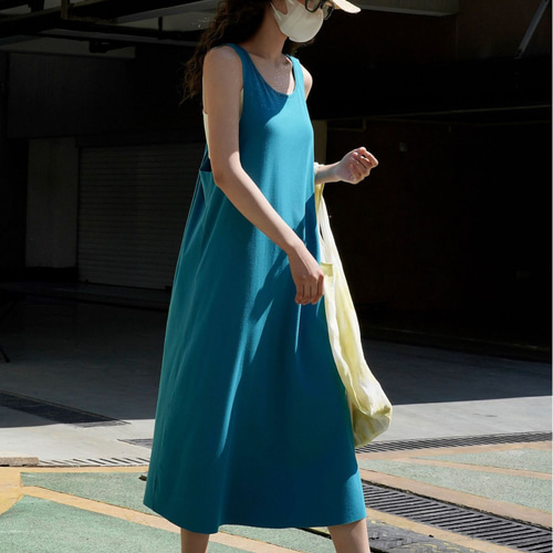 夏 抜け感 Uネック バックオープン セクシー ノースリーブワンピース