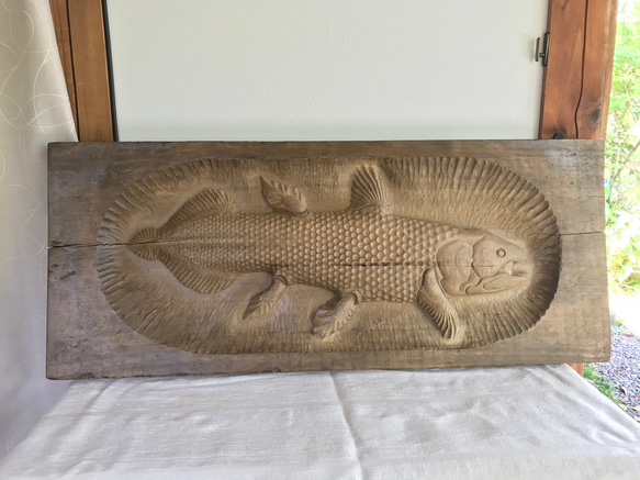 シーラカンス（メス） 木彫りレリーフ 彫刻 KUSANAGI工房 通販