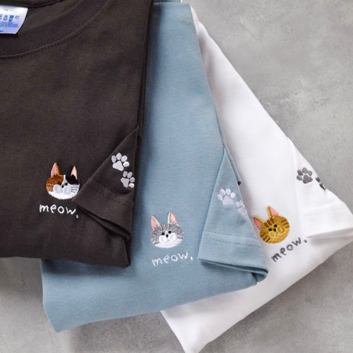 名入れ tシャツ 刺繍 3D刺繍 黒ネコ 商品説明 SNS映えする 3D刺繍 ねこ Tシャツ！ あなたの名前と