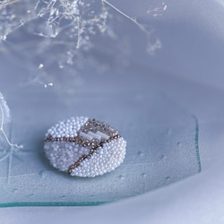 yone　パールビーズフリンジブローチ　フランスヴィンテージ　ピン yone様専用 パールビーズフリンジブローチ フランスヴィンテージ