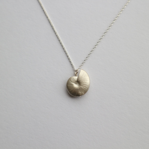 Silver925】アンモナイトのネックレス ネックレス・ペンダント