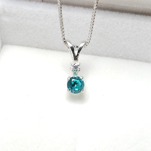 小さなモアサナイト 奇跡の輝き パライバトルマリン人工宝石 S925