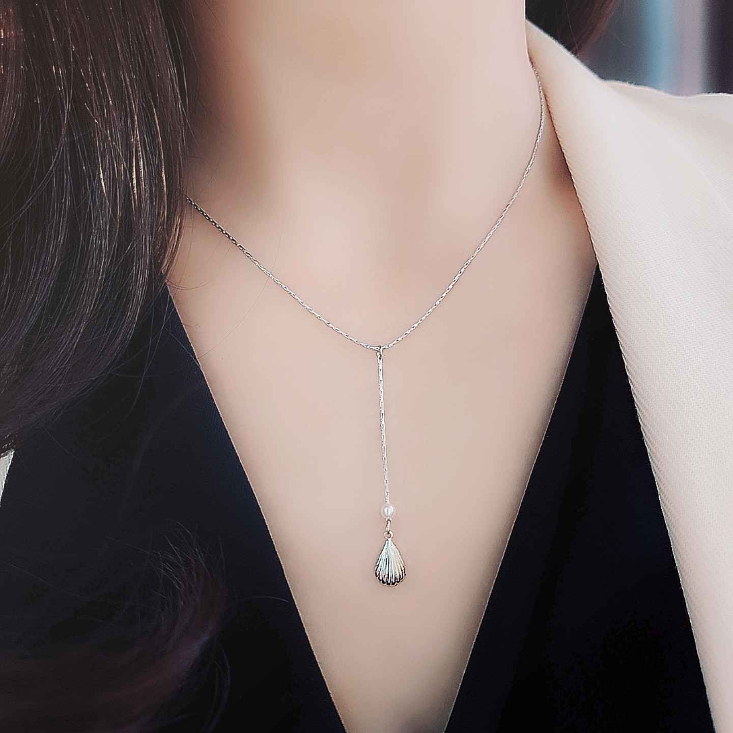 261Nq【オシャレ】輝くシルバー　ネックレス　クリスタルチェーン　綺麗