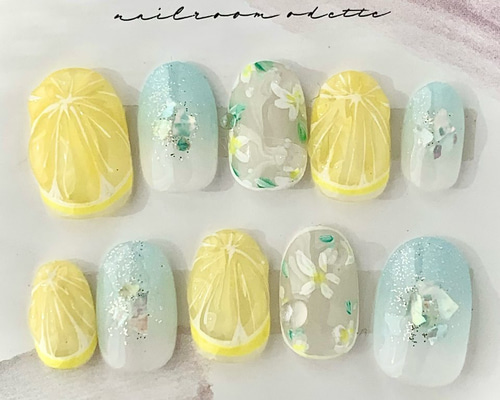 再販＊爽やかレモンソーダネイルチップ ちゅるん ぷっくりネイル 春夏