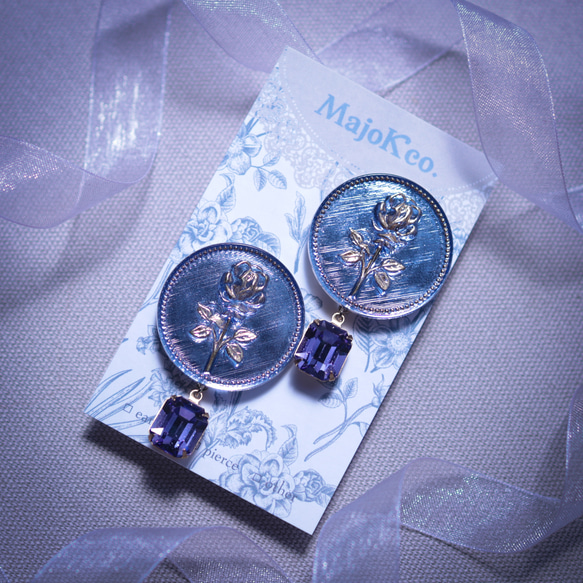 「 Amulet - crystal - 」イヤリング/ピアス *チェコガラスボタン・ 薔薇・バラ・花・大ぶり* 6枚目の画像