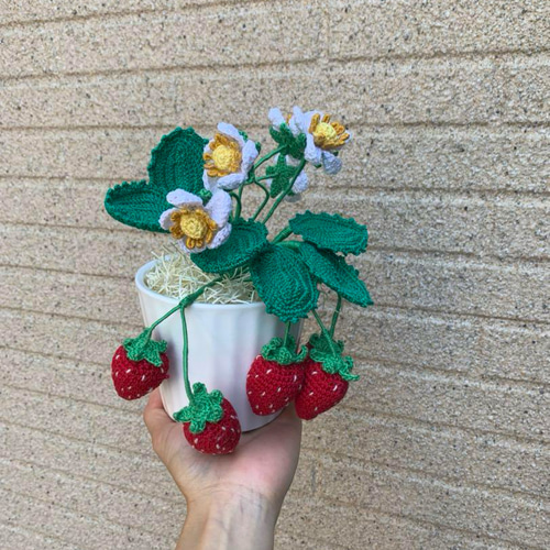 編み図つき解説】いちごのあみぐるみ🍓【かぎ針編み】 - YouTube
