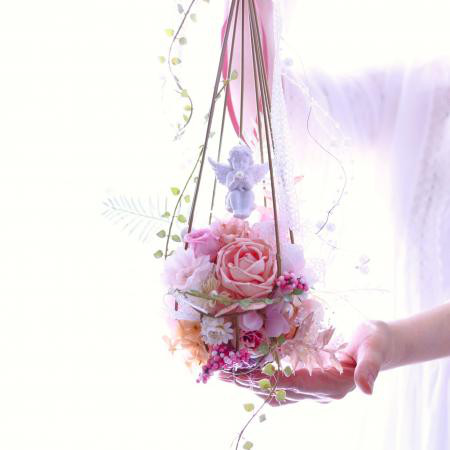 天使がたたずむドロップハンギング