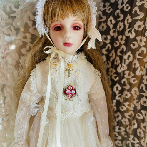 ビスクドール　花柄ドレス　女の子　約20cm 創作ビスクドール人形 白地花柄のロングドレスの女の子 その他