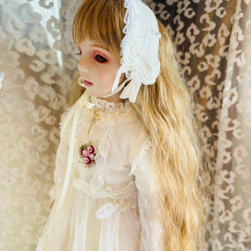 創作ビスクドール人形 白地花柄のロングドレスの女の子 その他人形