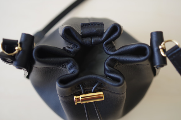 ミニ巾着ショルダーバッグ（ブラック）  FK1417137169(10920円)