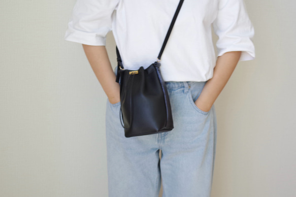 ミニ巾着ショルダーバッグ（ブラック）  FK1417137169(10920円)