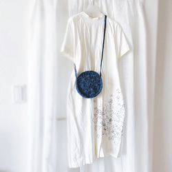 手編みのmaruかごバッグ（mixネイビー） 2枚目の画像