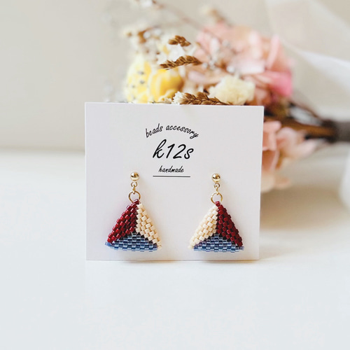 ♡ハンドメイドピアス イヤリング♡3点 トライアングル 三角形 チタンポスト ビーズステッチ ピアス