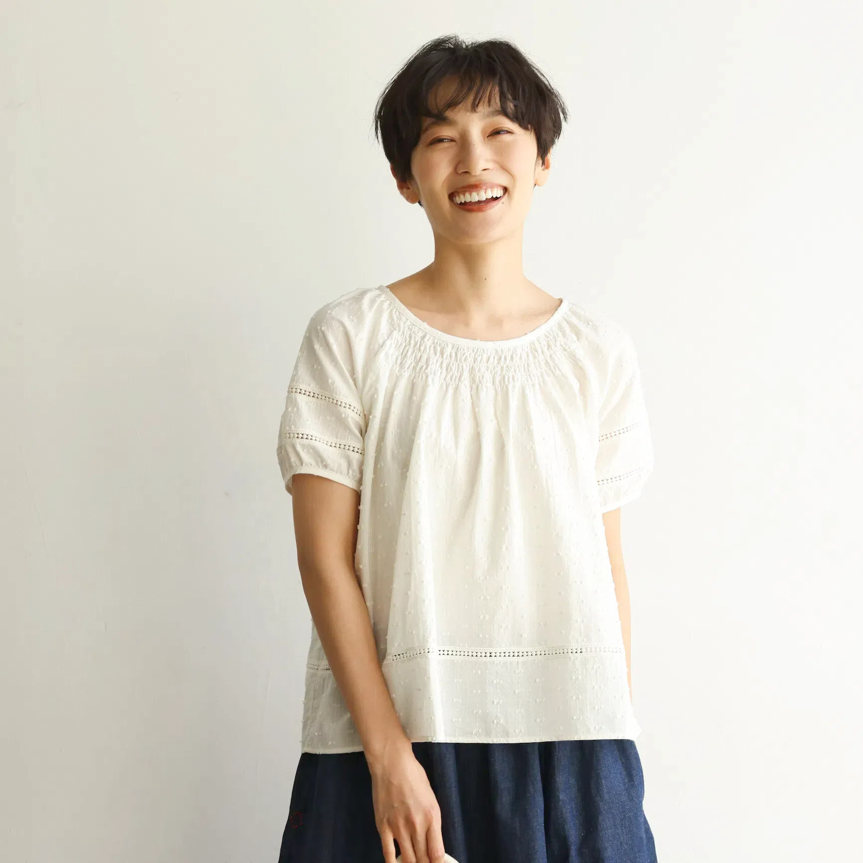 OHGA FLOAT BLOUSE フロートブラウス　試着のみ OHGA FLOAT BLOUSE フロートブラウス
