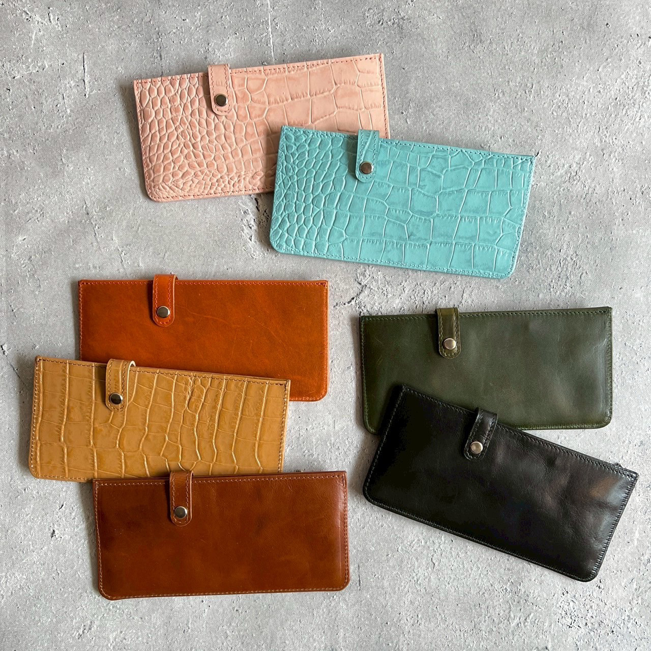 受注生産】薄型長財布 wafer ワッフェル スマート ウォレット 長財布 futuro 通販 17829735｜Creema(クリーマ)