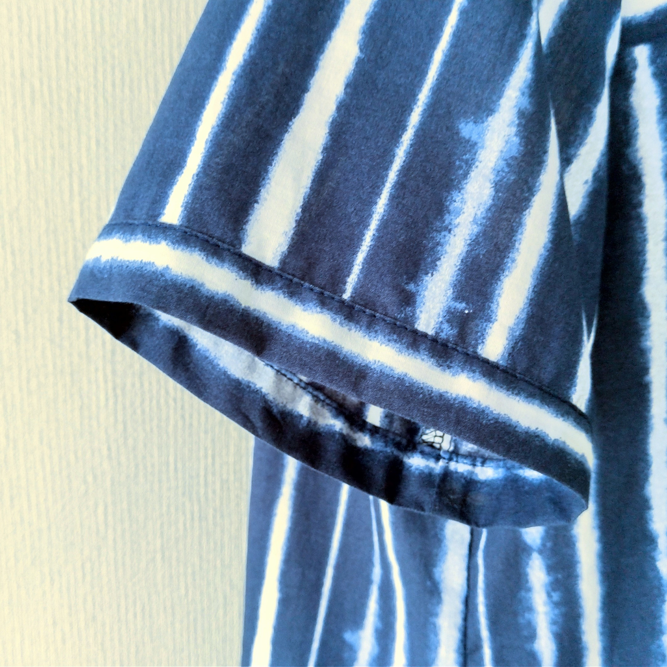 【送料無料】手描き風ストライプ柄のヨーク切り替えチュニックワンピ