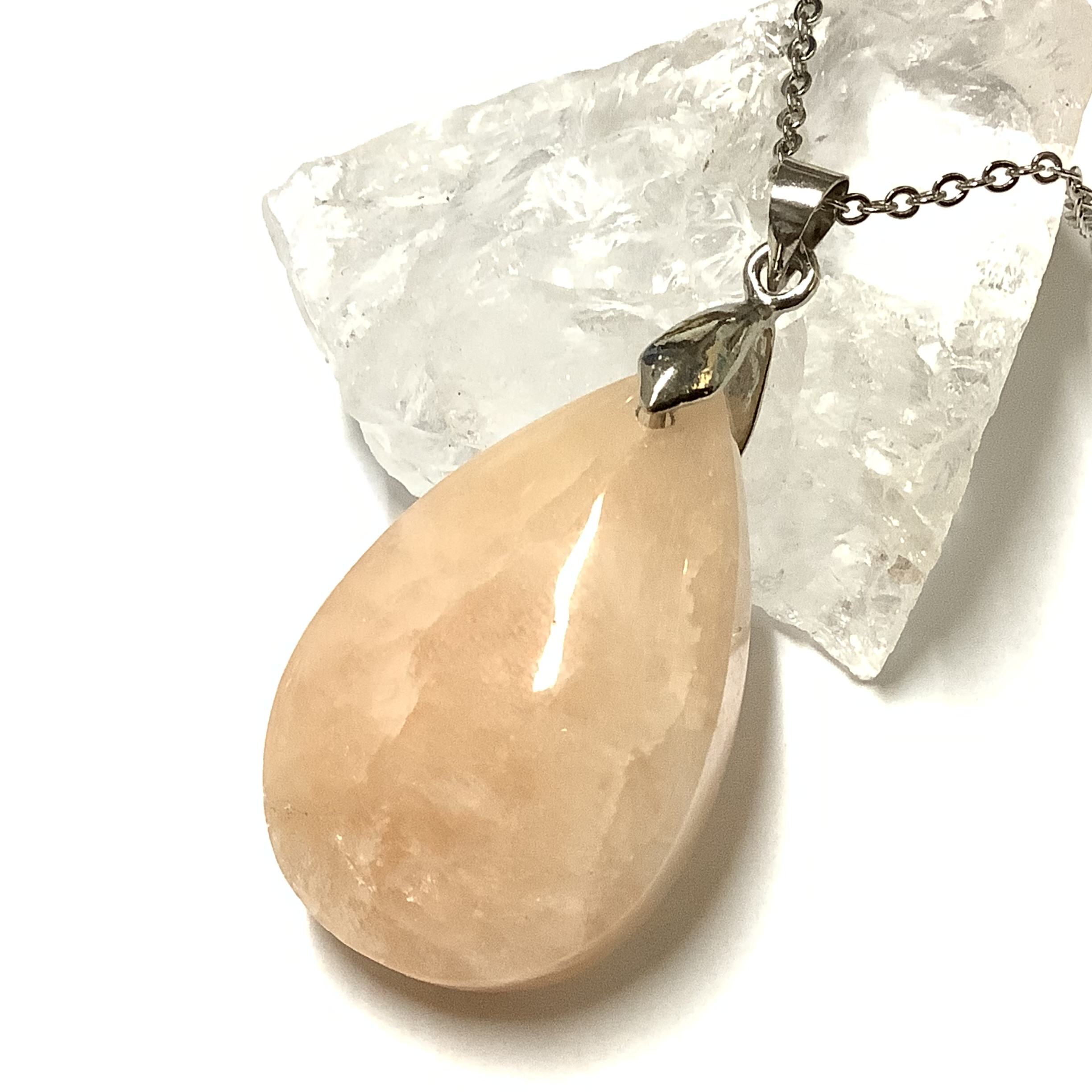 レアカラー☆一点物 ヒーリングストーン 天然石 モルガナイト ネックレス