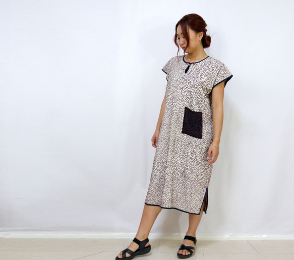 手仕事が美しい刺し子刺繍ワンピース、チェンマイ、ヤオ族、オールシーズン 