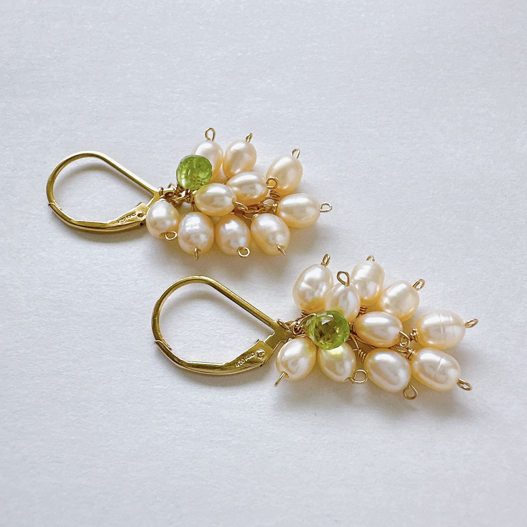 淡水パールとペリドットのふさふさピアス14Kgf　6月誕生石　8月誕生石