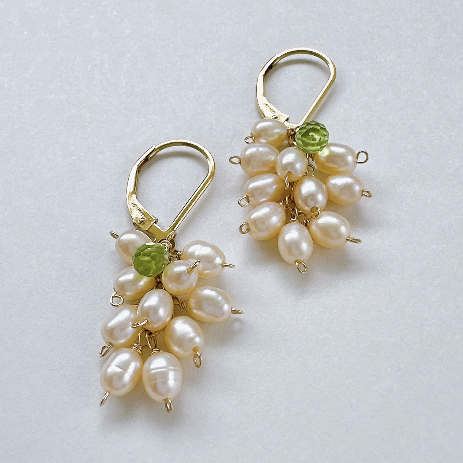 淡水パールとペリドットのふさふさピアス14Kgf　6月誕生石　8月誕生石
