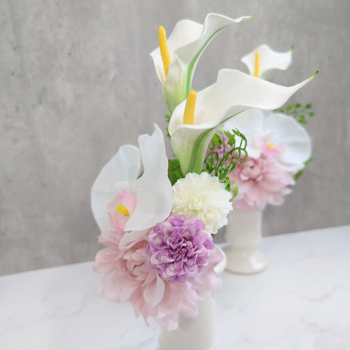 仏花、お供え花、ピンク胡蝶蘭アレンジ　初盆　法事 胡蝶蘭とカラーの仏花1対 レトロピンク【アーティシャルフラワー】陶器