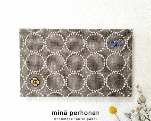 ファブリックパネル ミナペルホネン タンバリン チョウチョ ピーハ