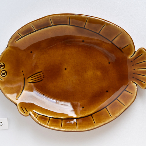 ヒラメ皿 中皿 おりでちせ 通販 17831900｜Creema(クリーマ)