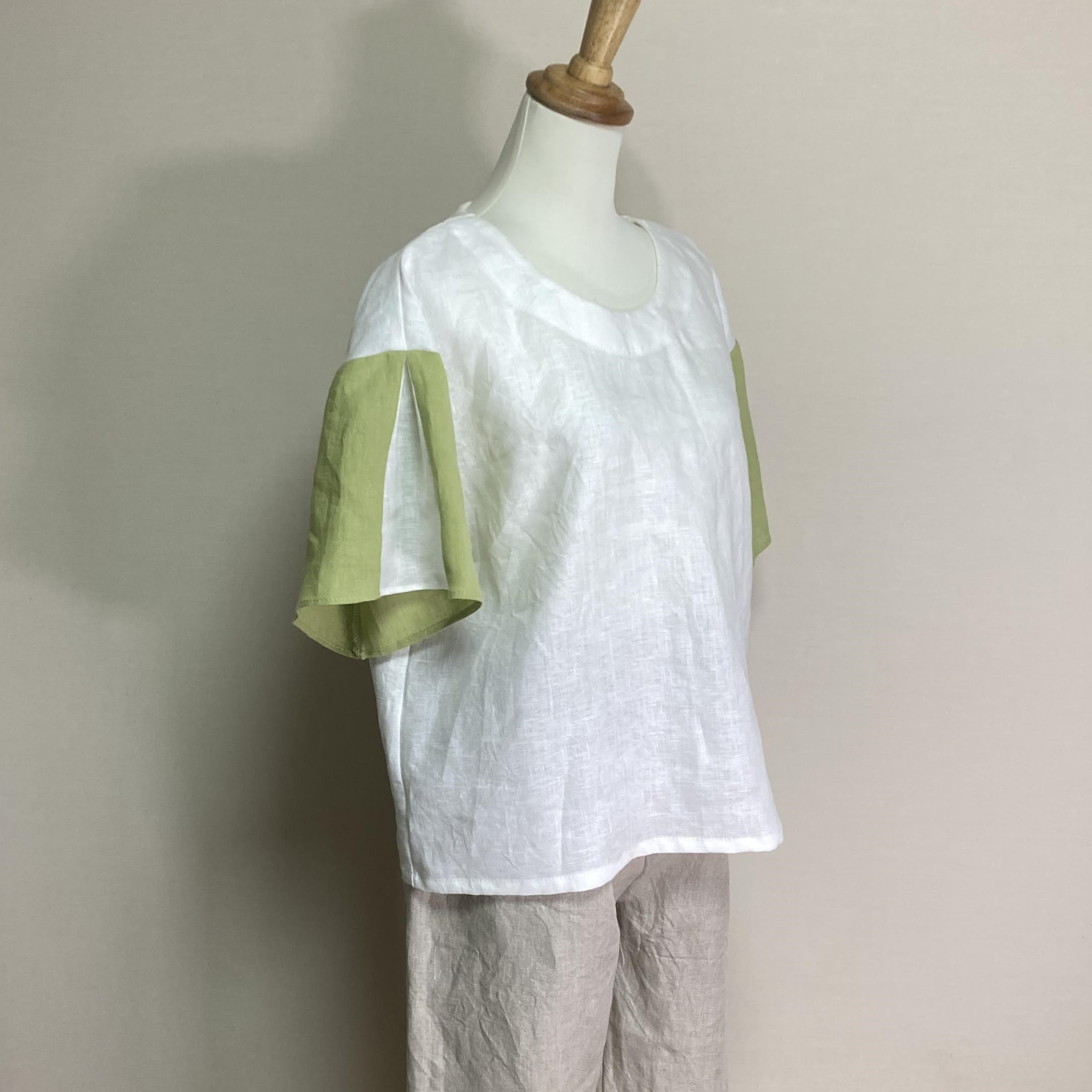 リネン◆バイカラーのフリル袖ブラウス◆オフホワイト×ライム◆フリーサイズ（リネン100％）