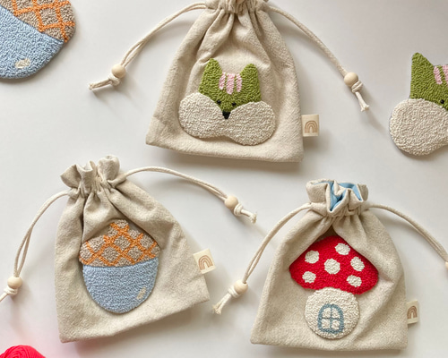 ハンドメイド✳︎ マチあり巾着さくらんぼ刺繍くすみピンク